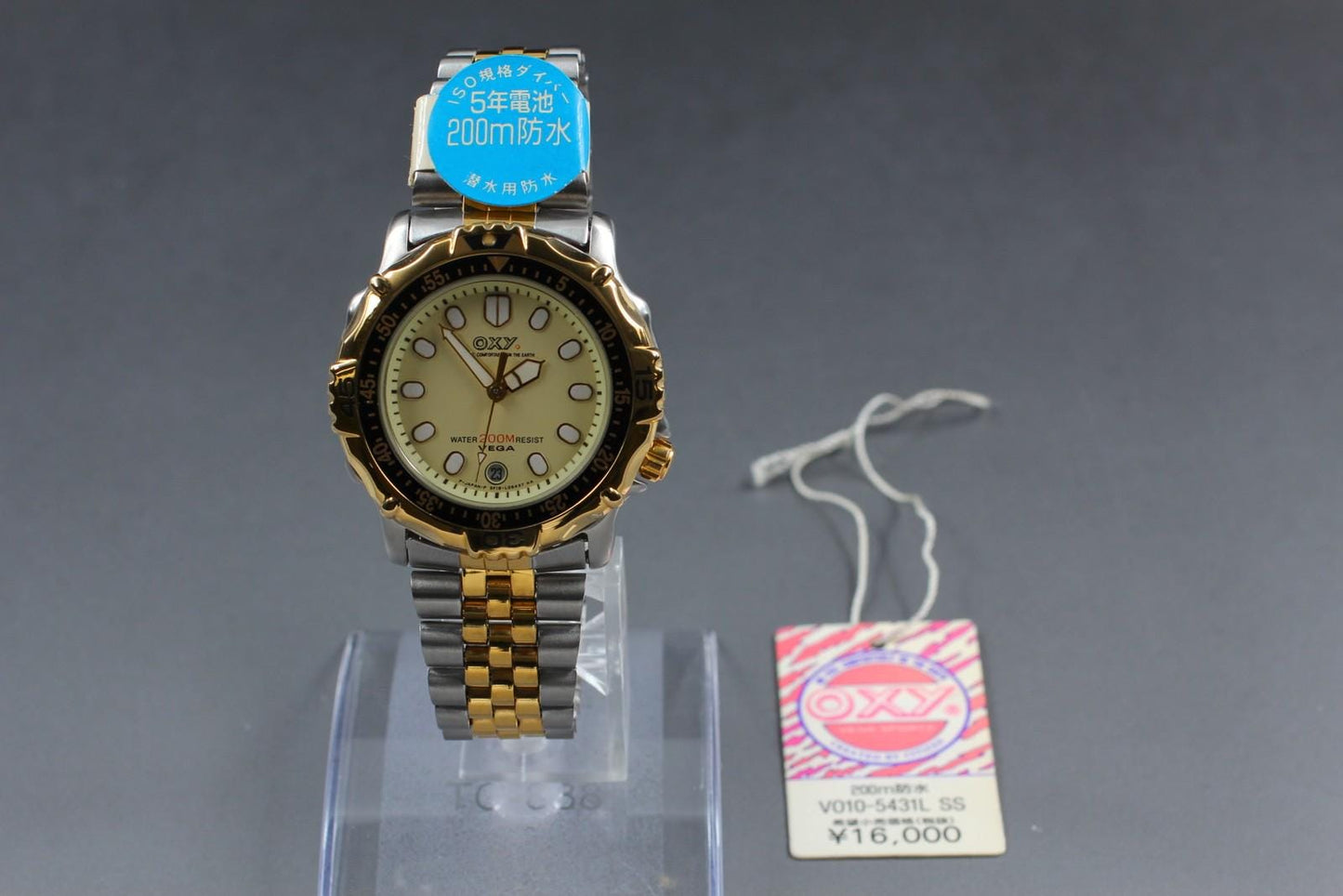 Nos w/ Tag Citizen Oxy Vega 5F18-L09437 200m Gold Quartz 38mm Men's Watch JAPAN