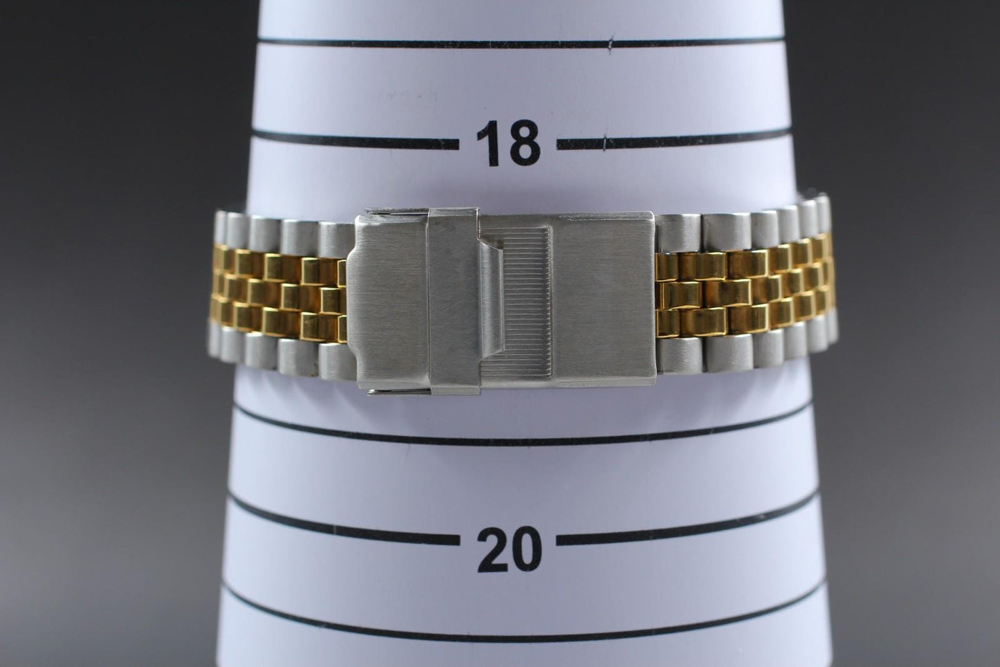 Nos w/ Tag Citizen Oxy Vega 5F18-L09437 200m Gold Quartz 38mm Men's Watch JAPAN