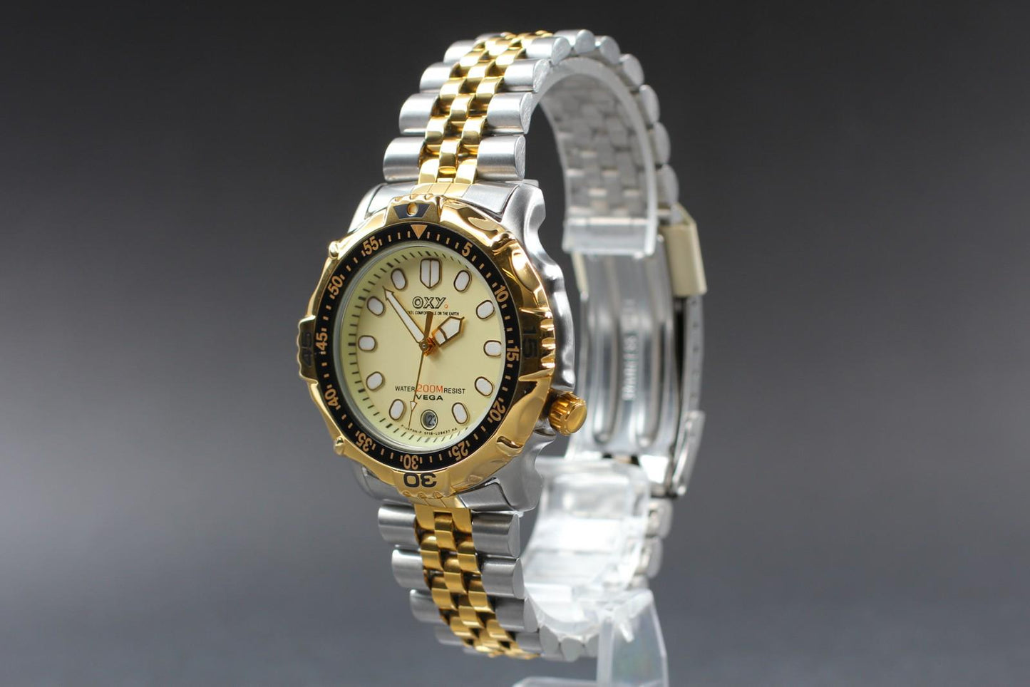 Nos w/ Tag Citizen Oxy Vega 5F18-L09437 200m Gold Quartz 38mm Men's Watch JAPAN