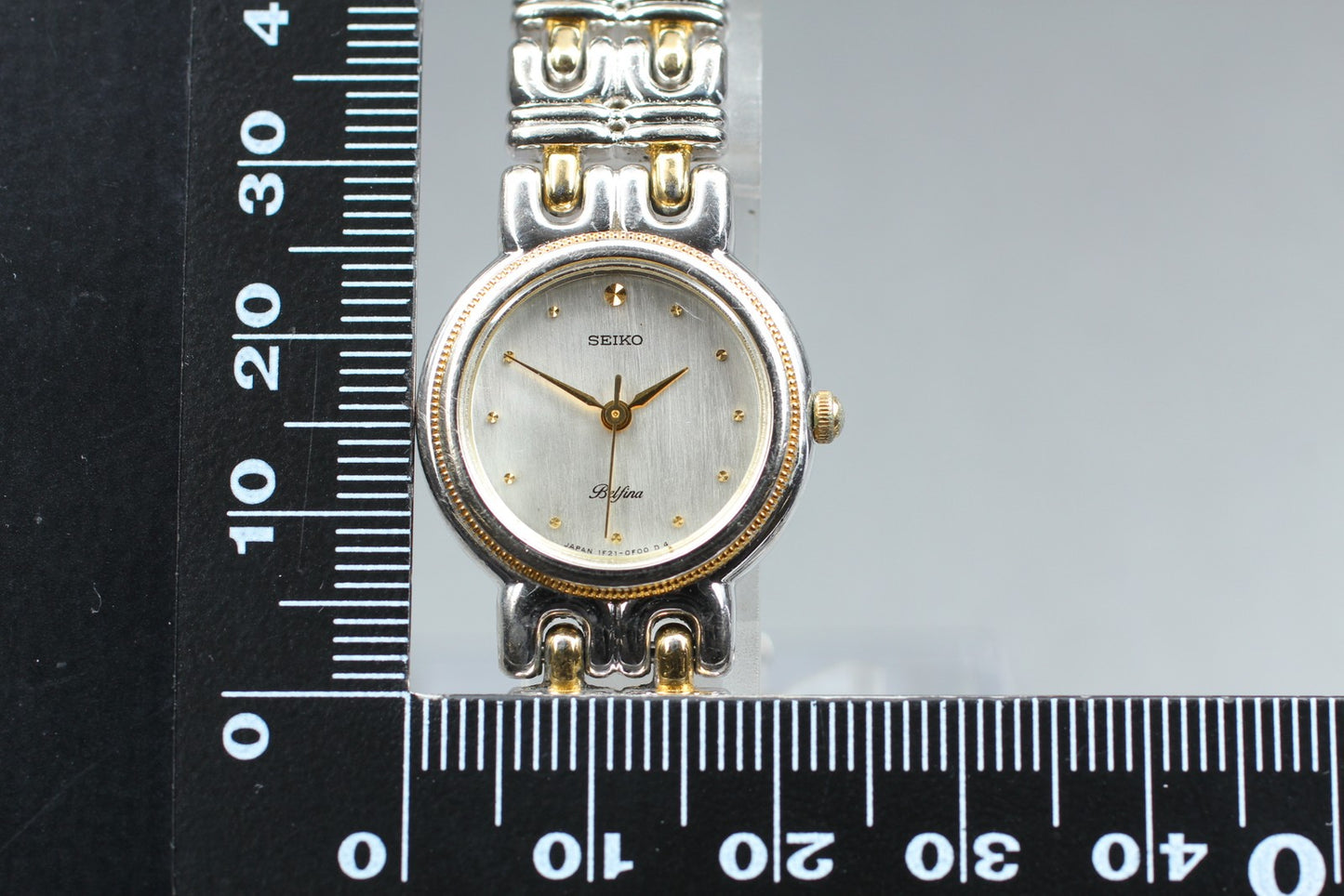 SEIKO Belfina 1F21-0D50 Silver Bracelet Quartz Ladies Watch [As-Is / Not working