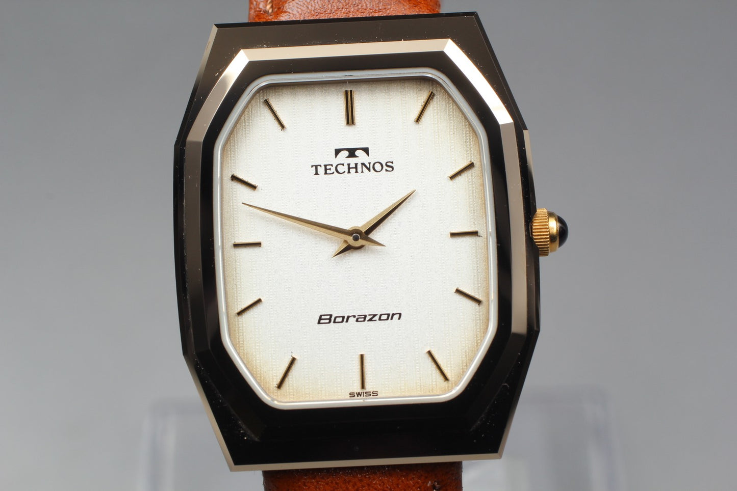 Vintage 1990s [Near MINT] TECHNOS Borazon N4E0481 White Tank Quartz Watch JAPAN