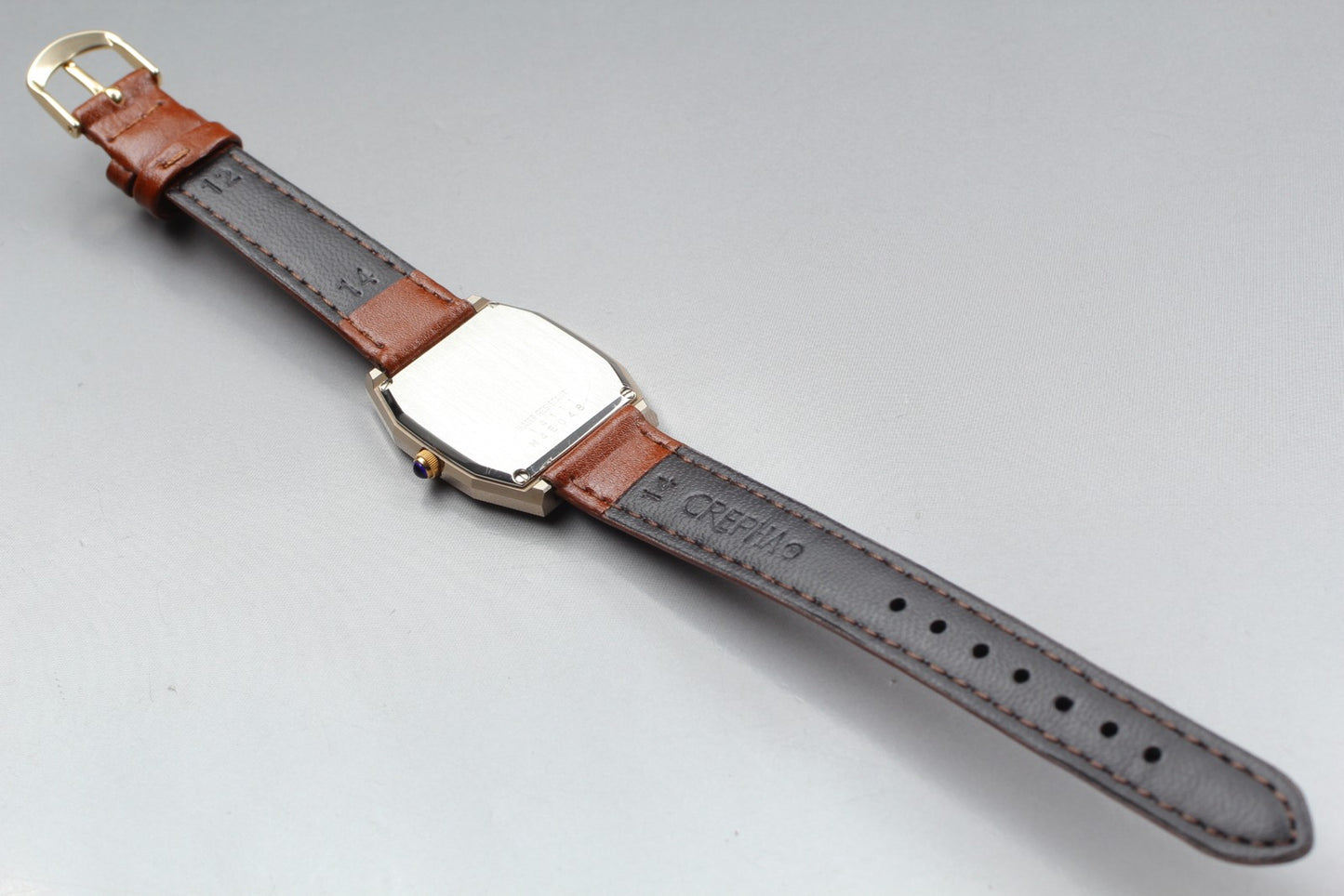 Vintage 1990s [Near MINT] TECHNOS Borazon N4E0481 White Tank Quartz Watch JAPAN