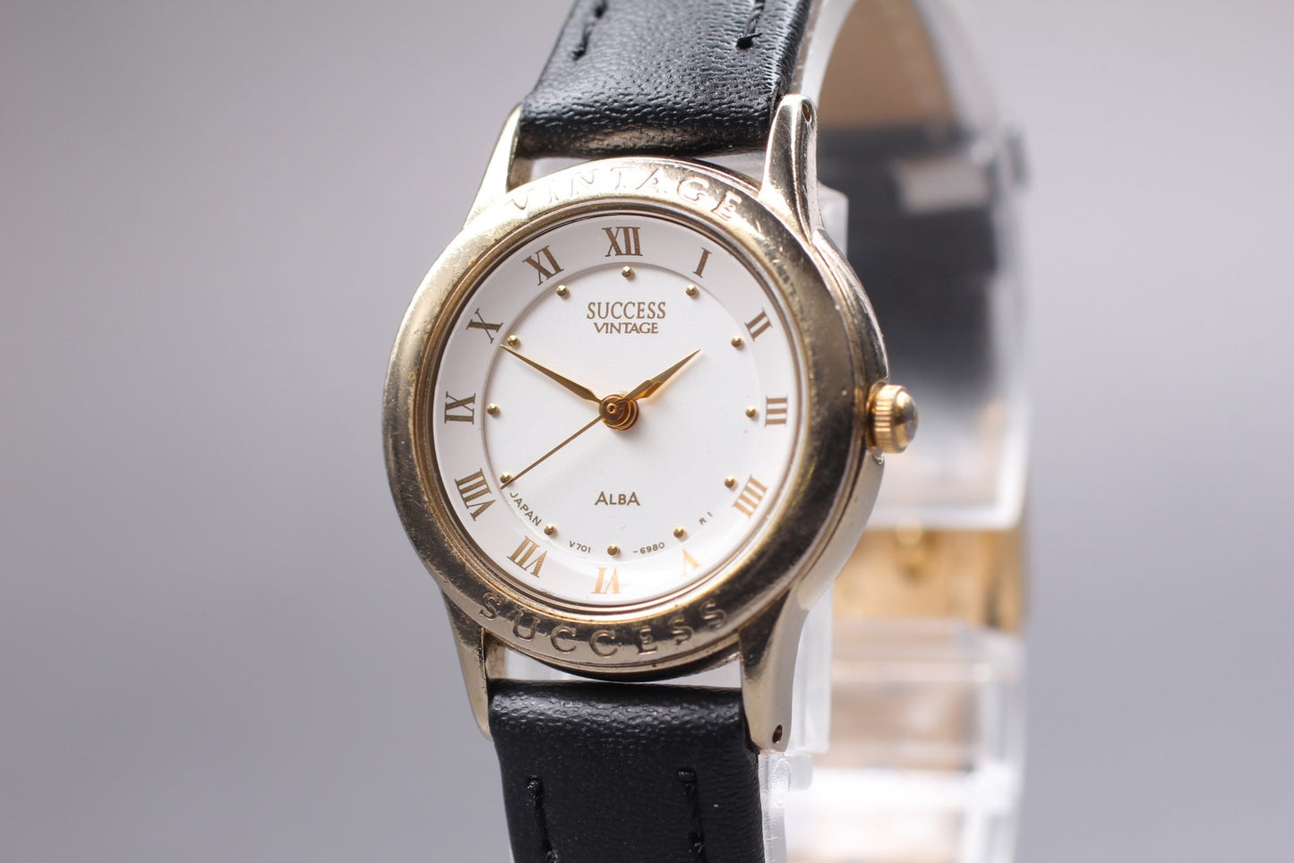 Vintage 2001 [N MINT] Seiko Alba V701-6720 Roman Quartz Ladies Watch From JAPAN