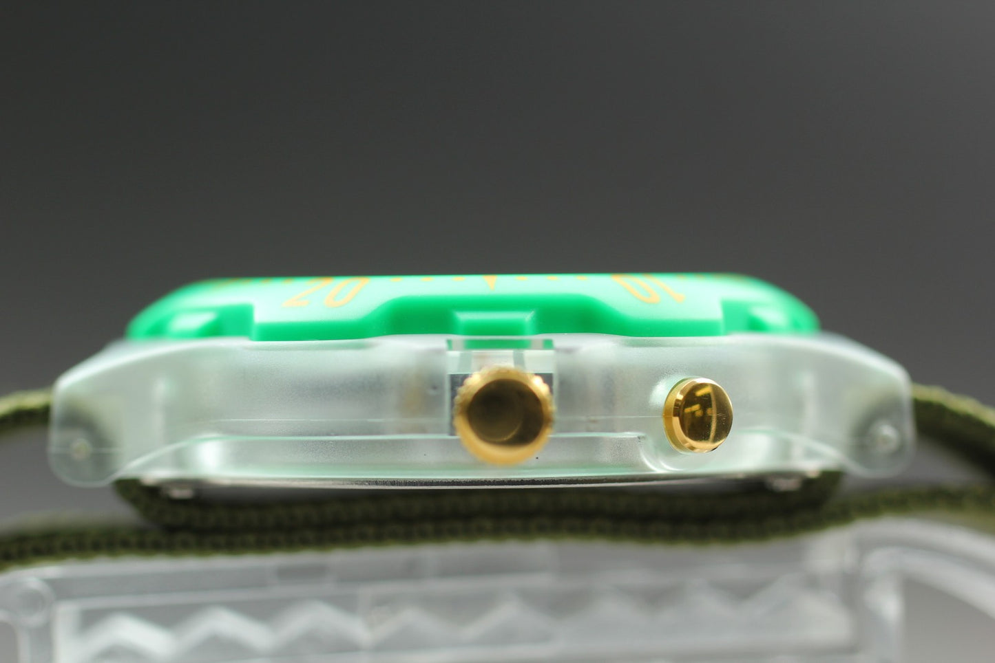 Working [As-Is] Seiko Alba V671-5A00 Green Bezel Qz Ladies Watch (Light Issue)