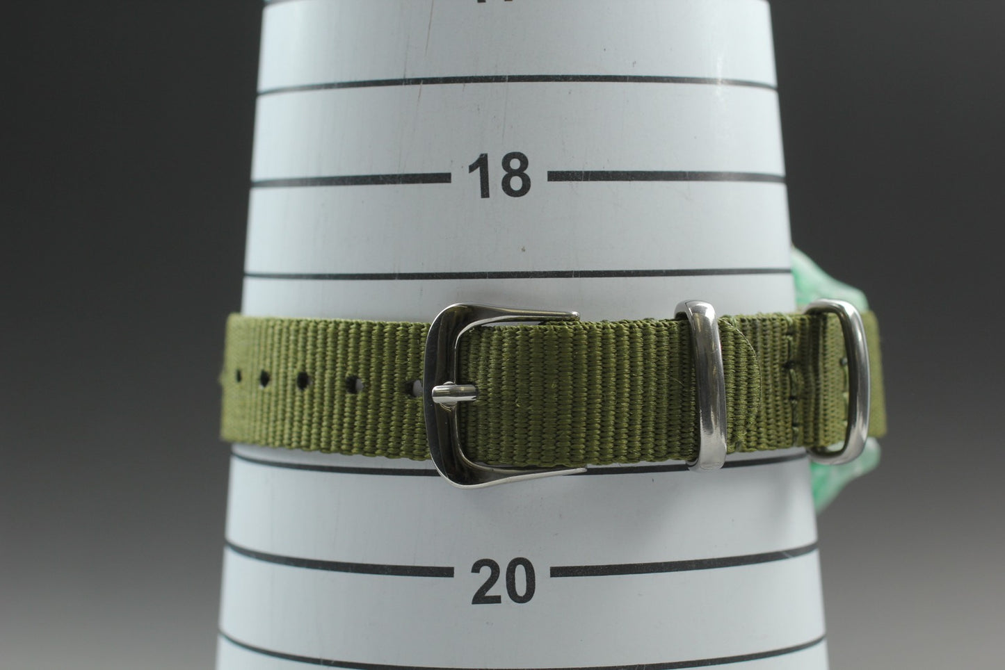 Working [As-Is] Seiko Alba V671-5A00 Green Bezel Qz Ladies Watch (Light Issue)