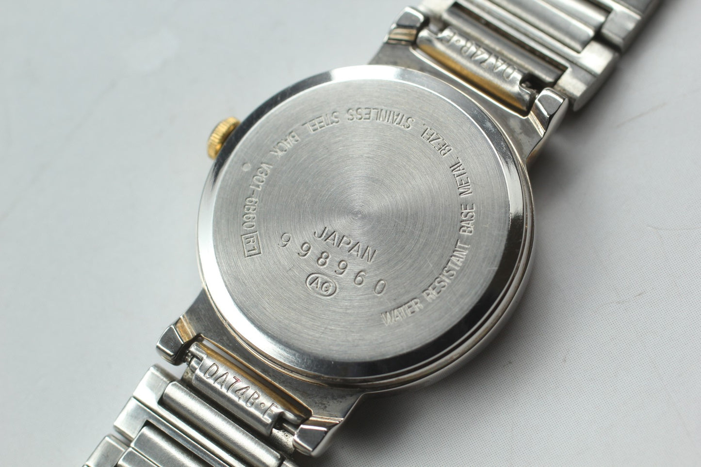 Near MINT SEIKO Alba Urban V301-6B60 Roman Two Tone Qz Ladies Watch New Battery