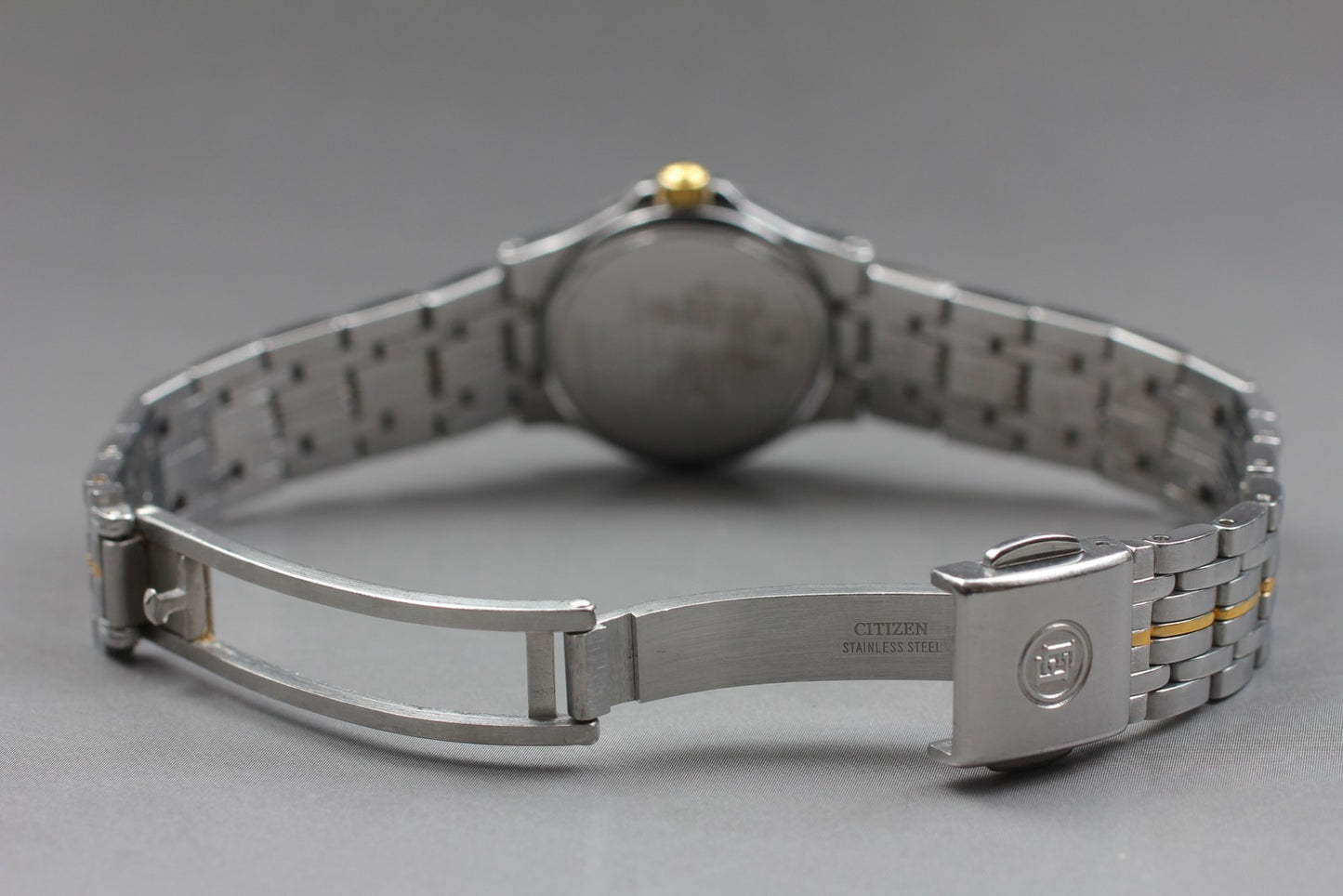 Vintage 1997 [N MiNT] CITIZEN Exceed 3330-H13511 Two Tone Qz 25mm Ladies Watch