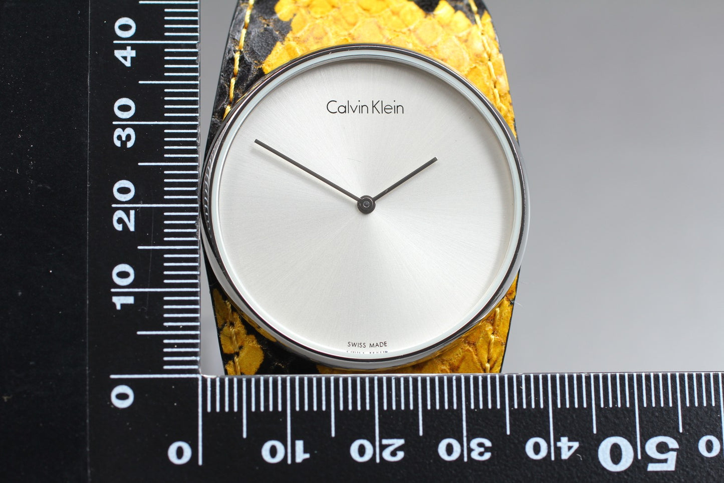 Working w/ New Battery* Calvin Klein K5V 231 Quartz 39mm Men's Watch From JAPAN