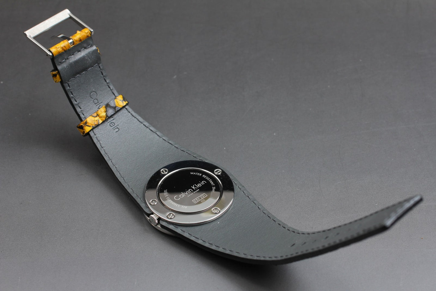 Working w/ New Battery* Calvin Klein K5V 231 Quartz 39mm Men's Watch From JAPAN