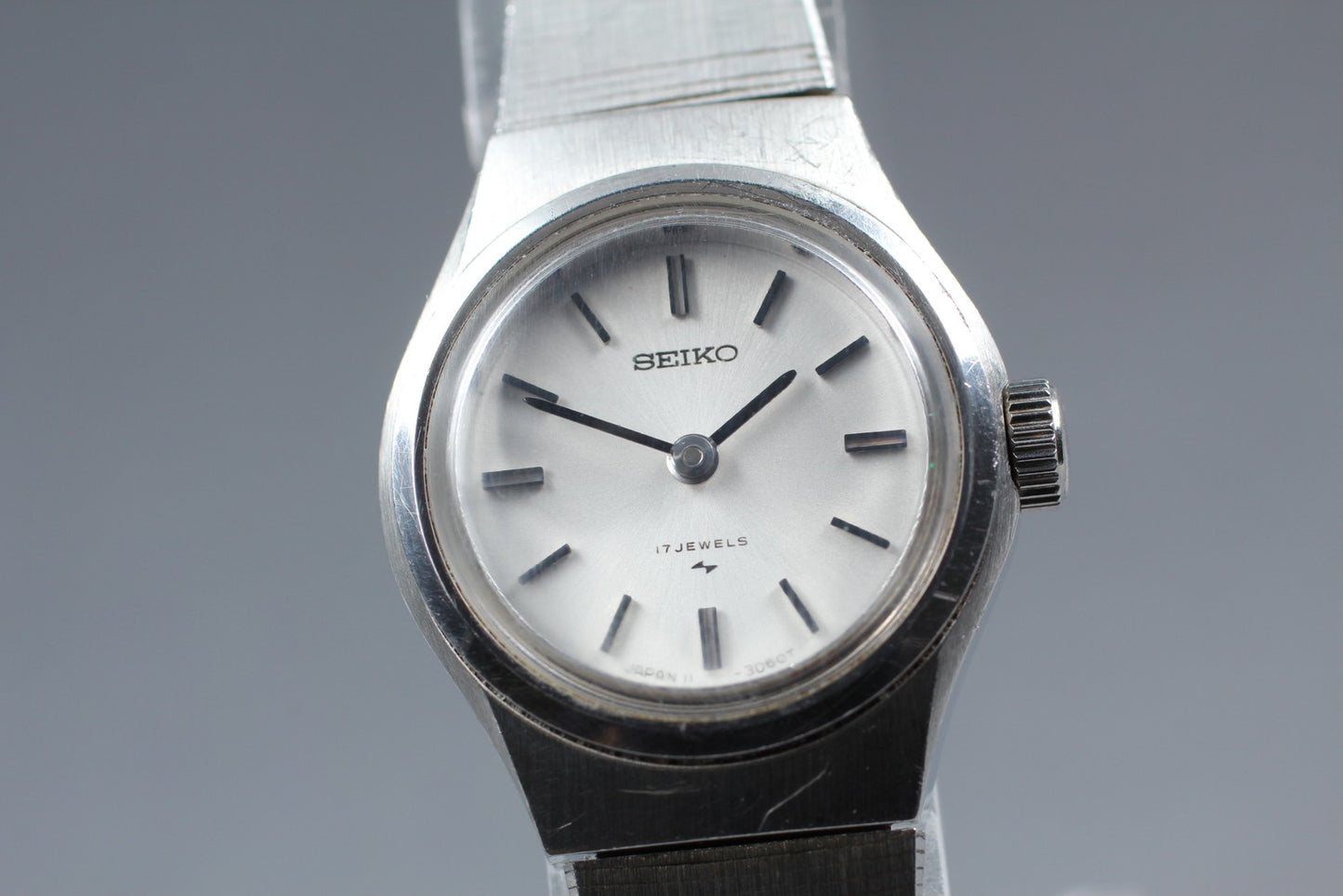 Vintage 1974 [Near MINT] SEIKO Bracelet 11-0910 Silver Manual Ladies Watch JAPAN