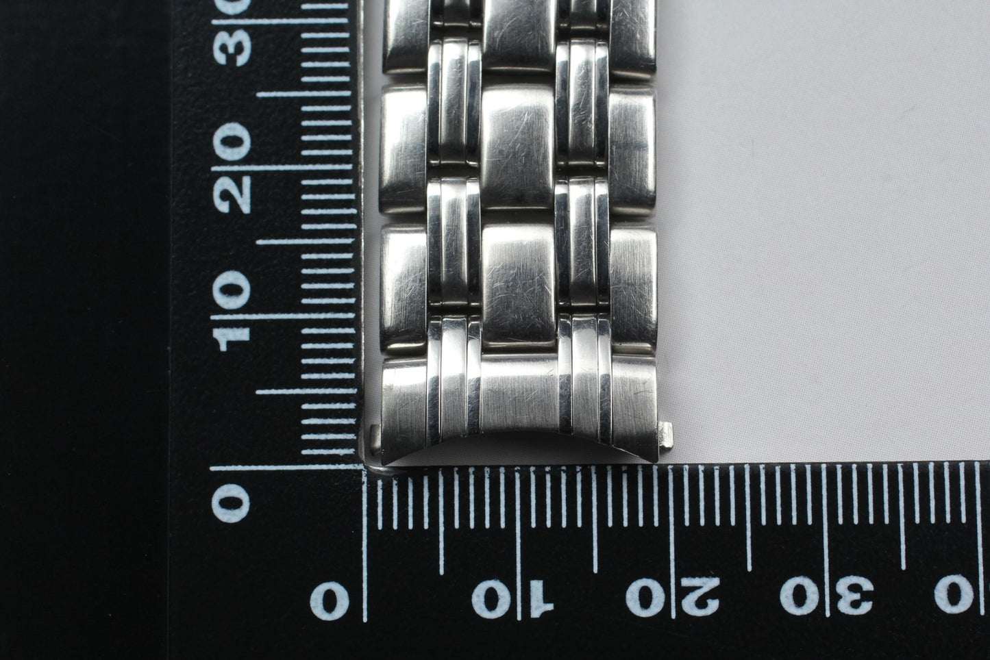 Near MINT Omega Seamaster 1501/823 Men's 18mm Vintage Watch Band Bracelet JAPAN