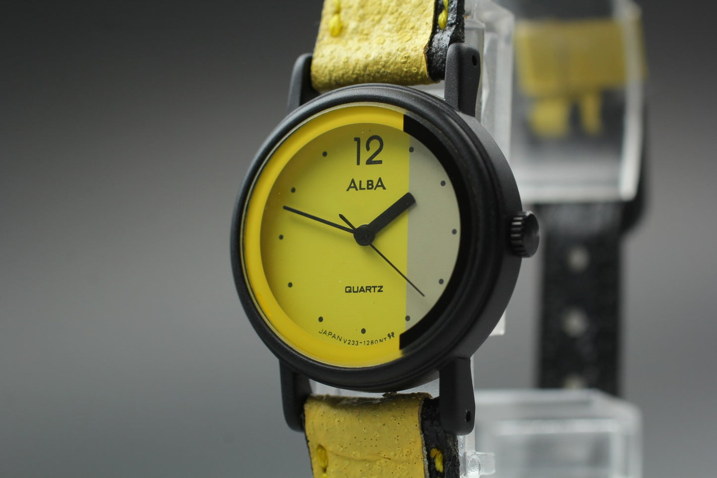 Rare 1996 [Nos w/ Tag] Seiko Alba V233-0320 Yellow Black Qz Ladies Watch JAPAN