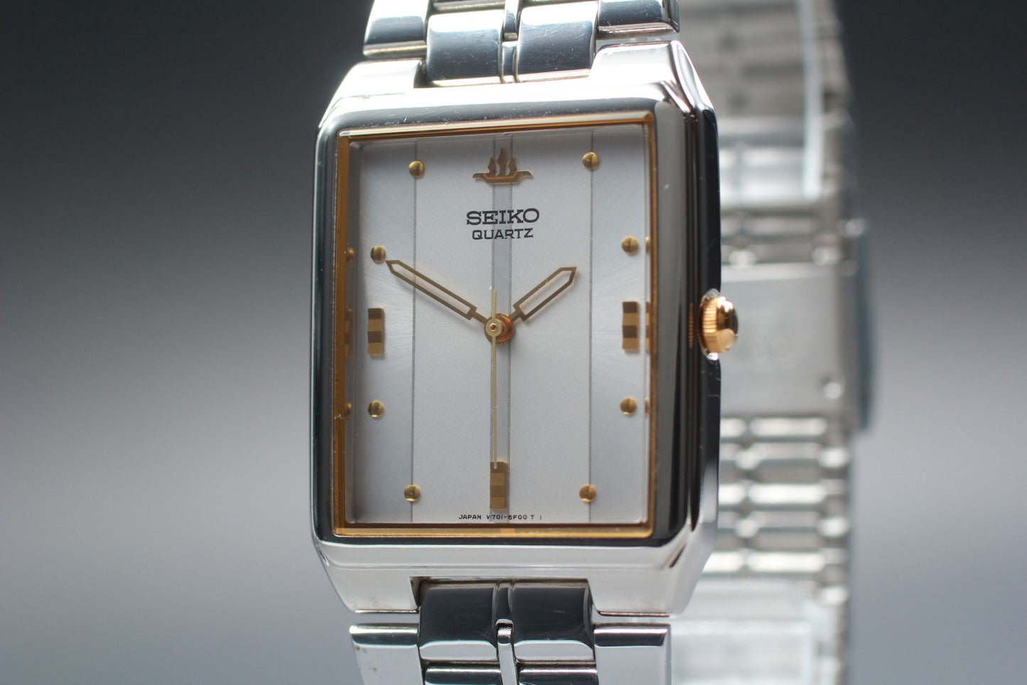 Vintage 1992 [N MINT] SEIKO Galaxy V701-5G30 Silver Tank Quartz 27mm Men's Watch