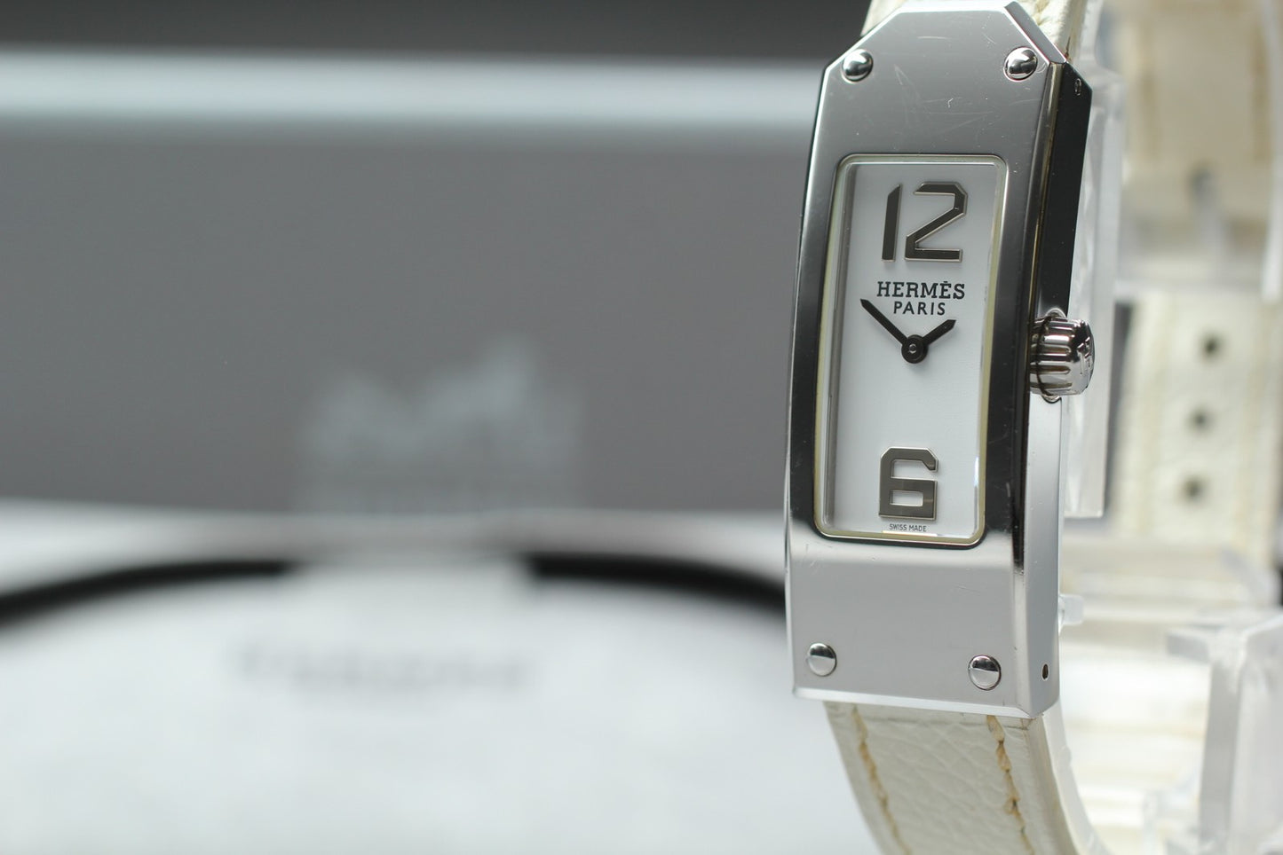 Exc+5 / Box HERMES Kelly 2 KT1.210 Double Tour White Quartz Ladies Watch JAPAN
