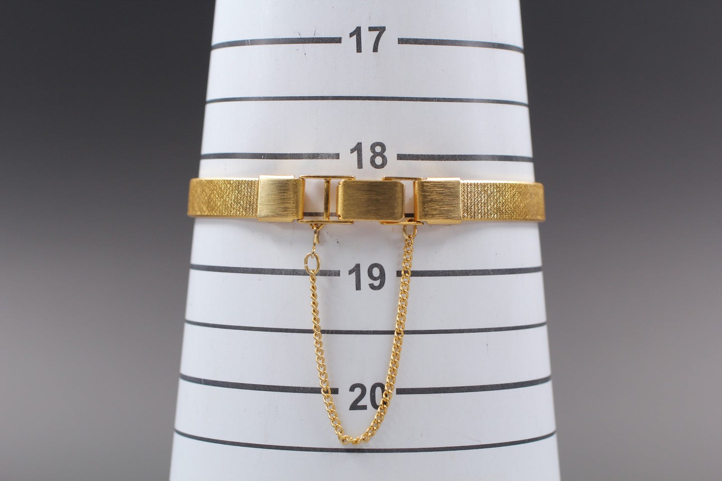 Vintage 1980 [NOS w/ Tag] SEIKO Socie 1421-0060 Gold Bracelet Qz Ladies Watch