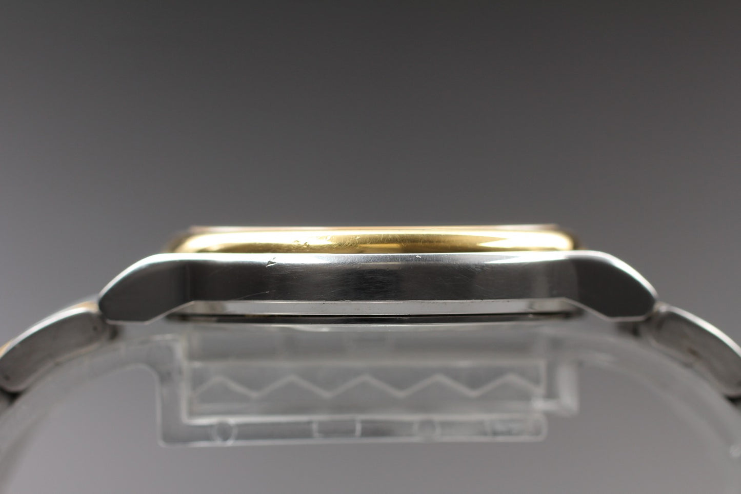 Near Mint Aureole sw-320m Gold Silver Two-Tone 50m 32mm Quartz Watch From Japan
