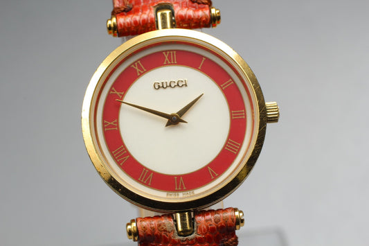 Vintage [Near MINT] GUCCI 2000M Red Dial Sherry Line Quartz 30mm Watch JAPAN