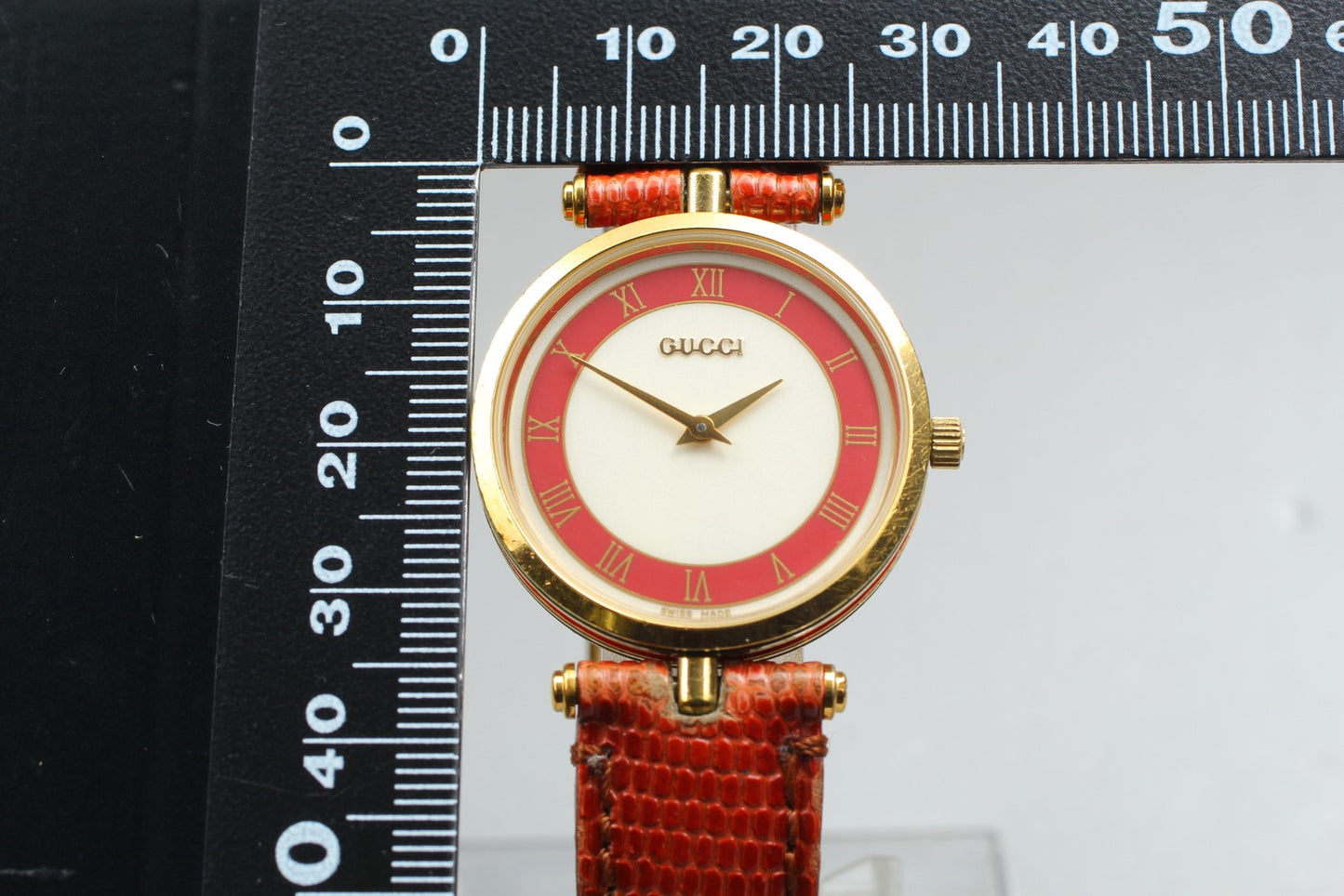 Vintage [Near MINT] GUCCI 2000M Red Dial Sherry Line Quartz 30mm Watch JAPAN