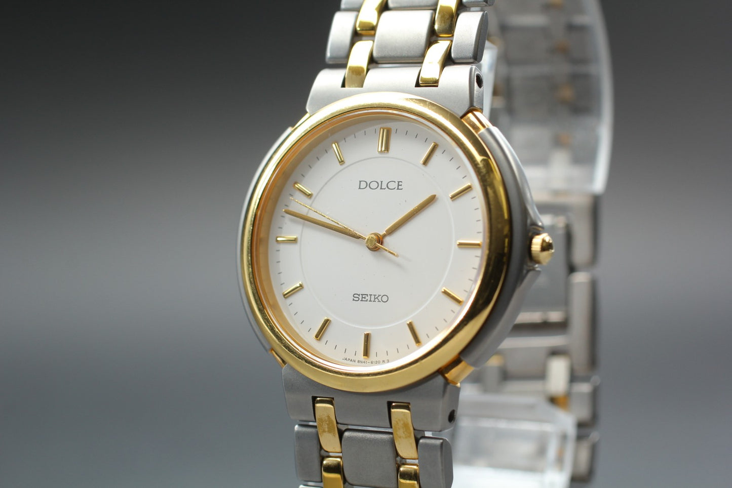 Vintage 1991 Near MINT SEIKO Dolce 8N41-6090 Titan Gold 34mm Quartz Watch JAPAN