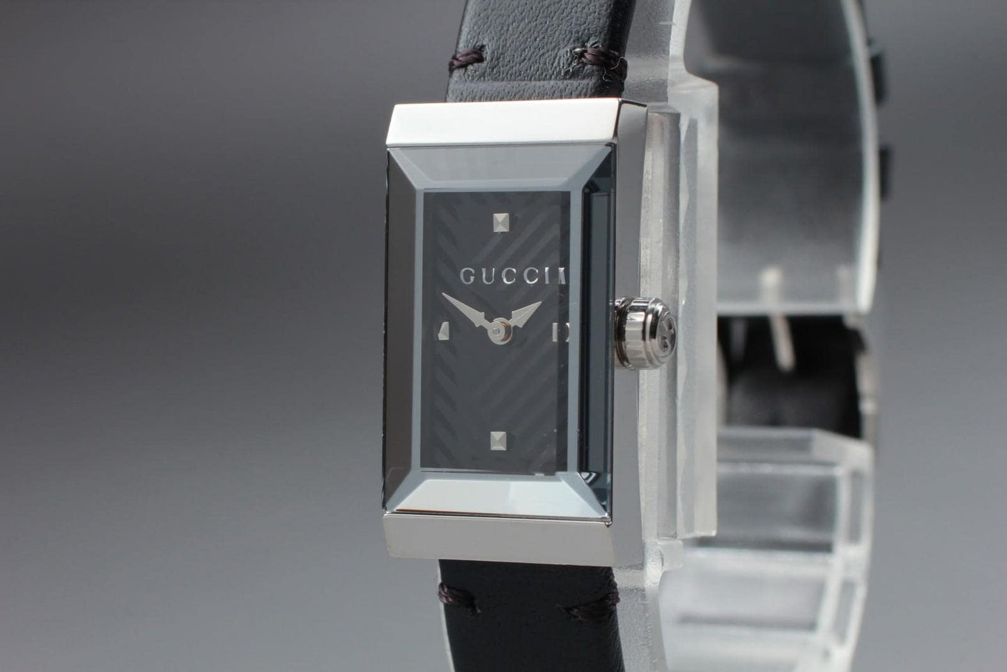 Near MINT GUCCI G Frame YA147504 147.5 Black Square 14mm Quartz Ladies Watch