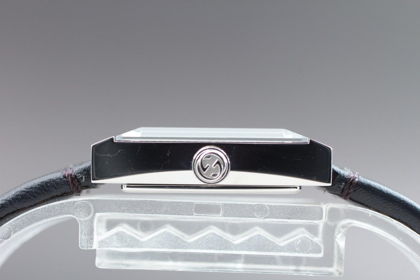 Near MINT GUCCI G Frame YA147504 147.5 Black Square 14mm Quartz Ladies Watch