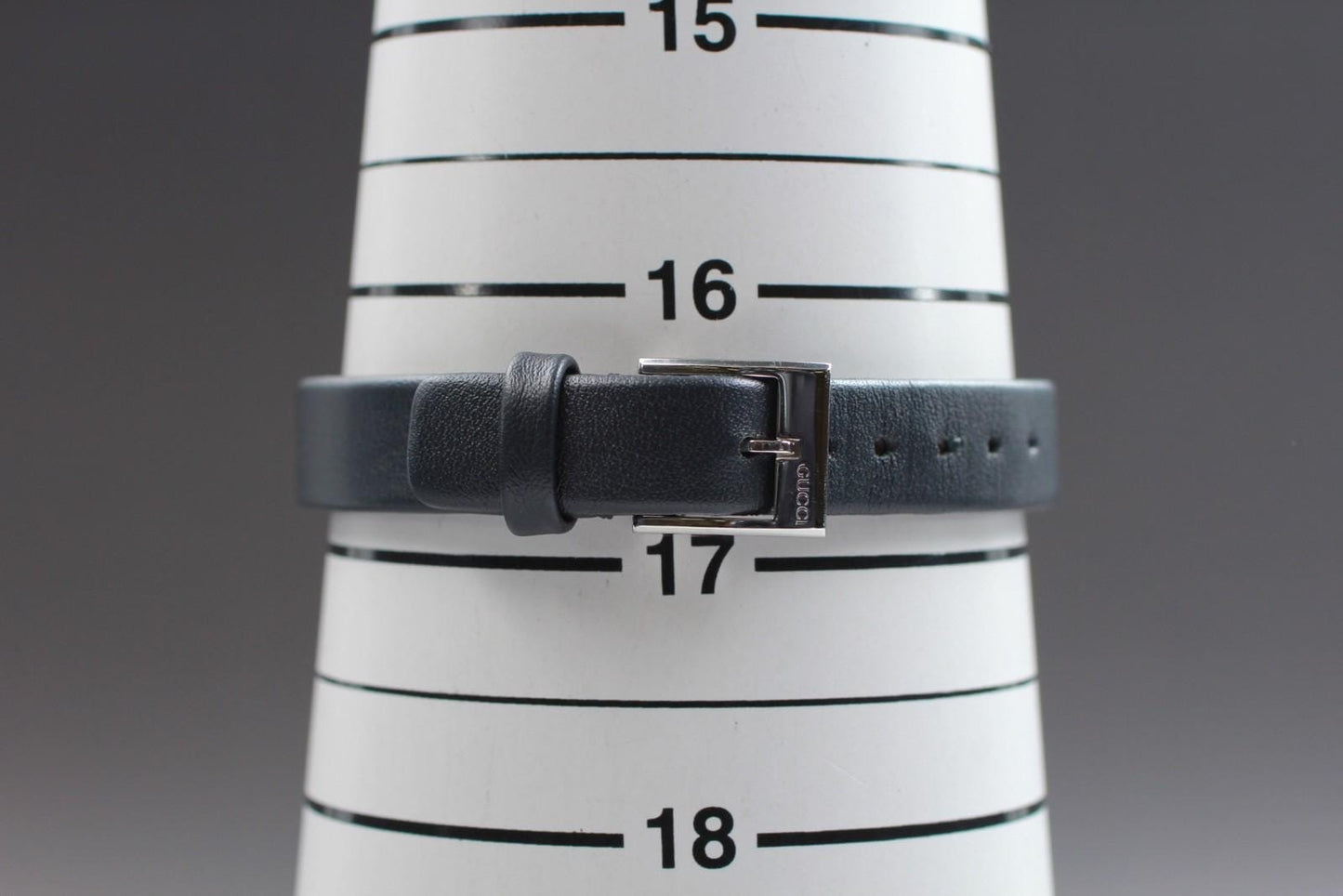 Near MINT GUCCI G Frame YA147504 147.5 Black Square 14mm Quartz Ladies Watch