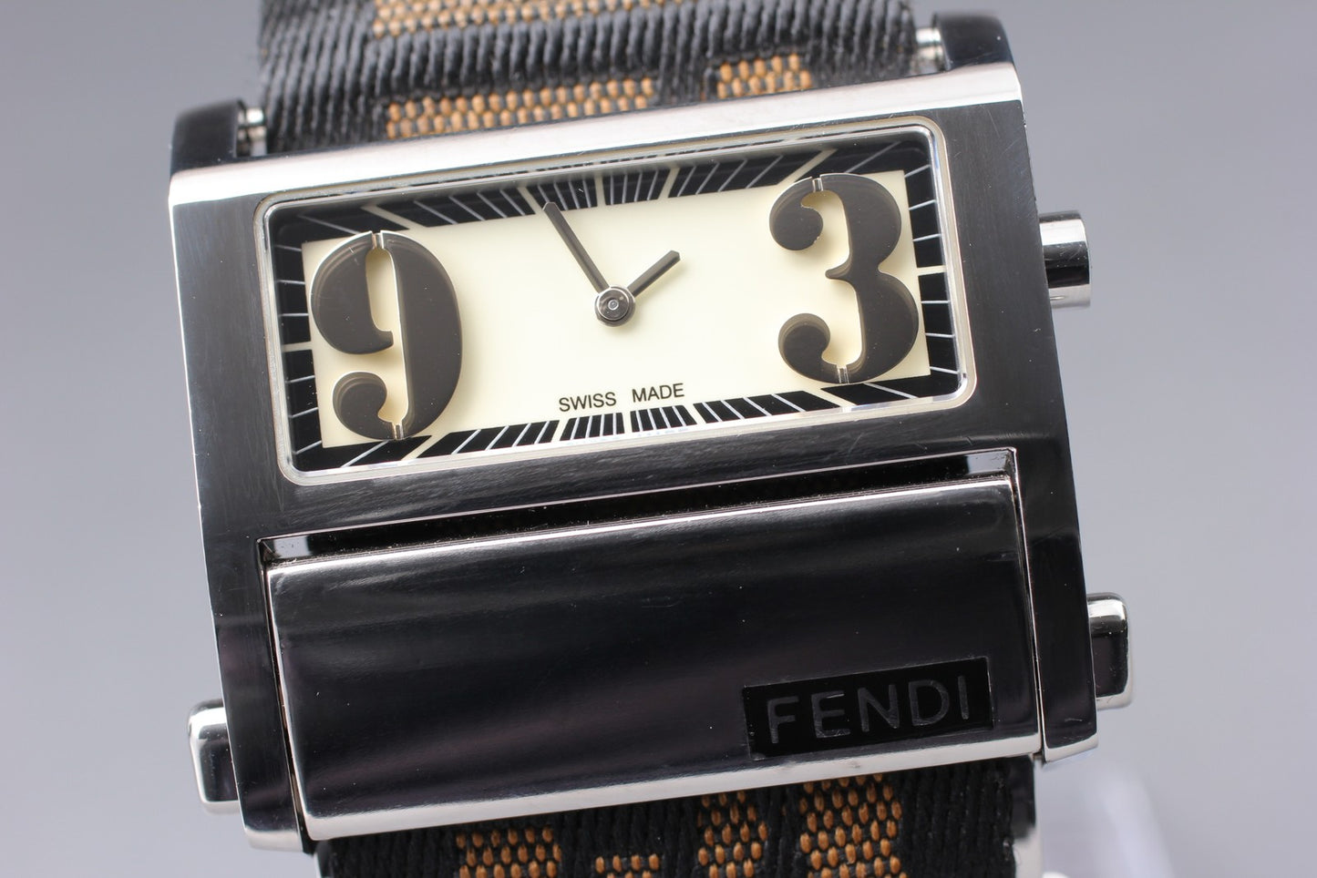 N MINT Fendi 1120L Cream Zucca Strap Big Face 38mm Quartz Ladies Watch JAPAN