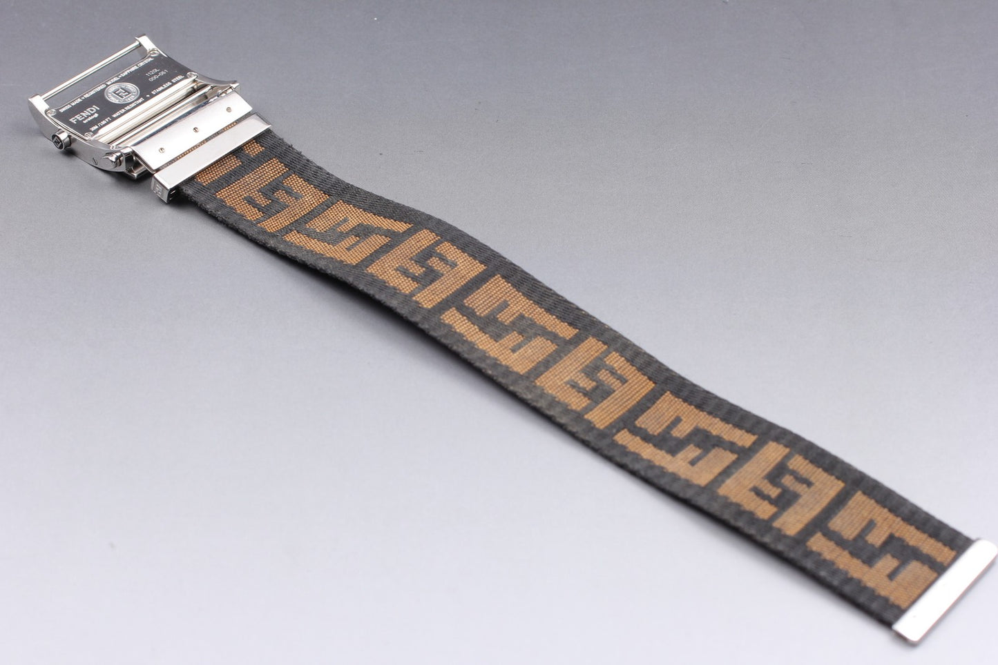 N MINT Fendi 1120L Cream Zucca Strap Big Face 38mm Quartz Ladies Watch JAPAN