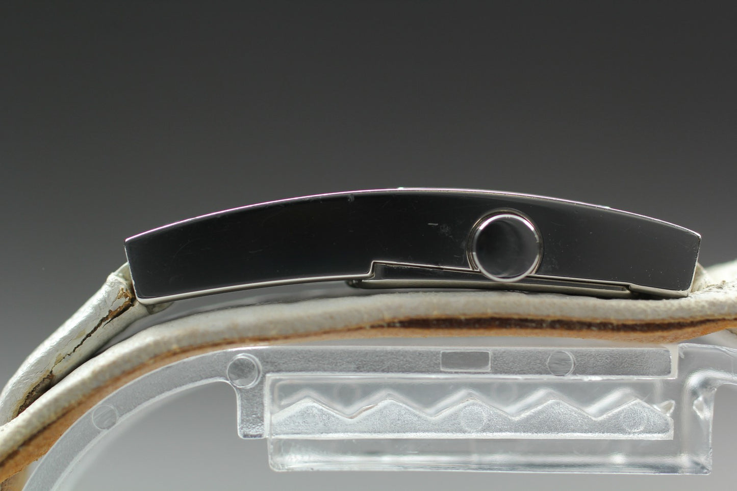 Exc+5 / New Batt  Fendi 3300L Shell Mop Dial 13mm Quartz Ladies Watch JAPAN