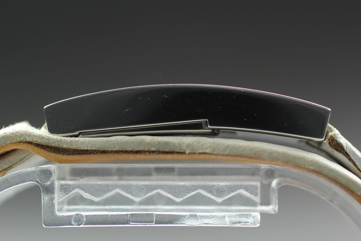 Exc+5 / New Batt  Fendi 3300L Shell Mop Dial 13mm Quartz Ladies Watch JAPAN