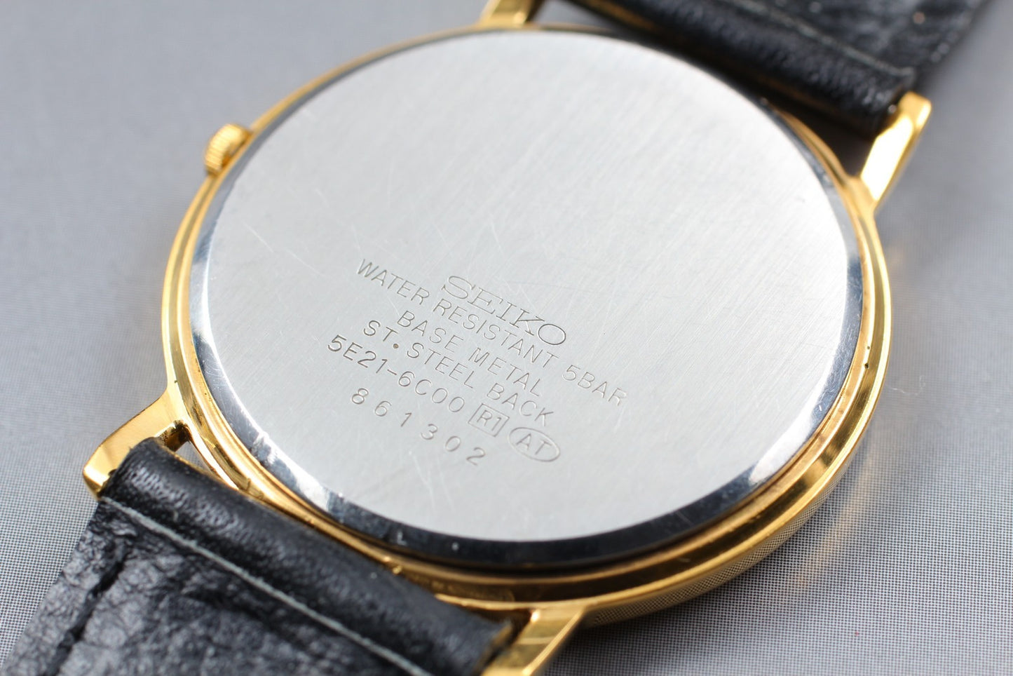 Vintage 1998 [Near MINT] Seiko Spirit 5E21-6C00 White Qz 33mm Men's Watch JAPAN