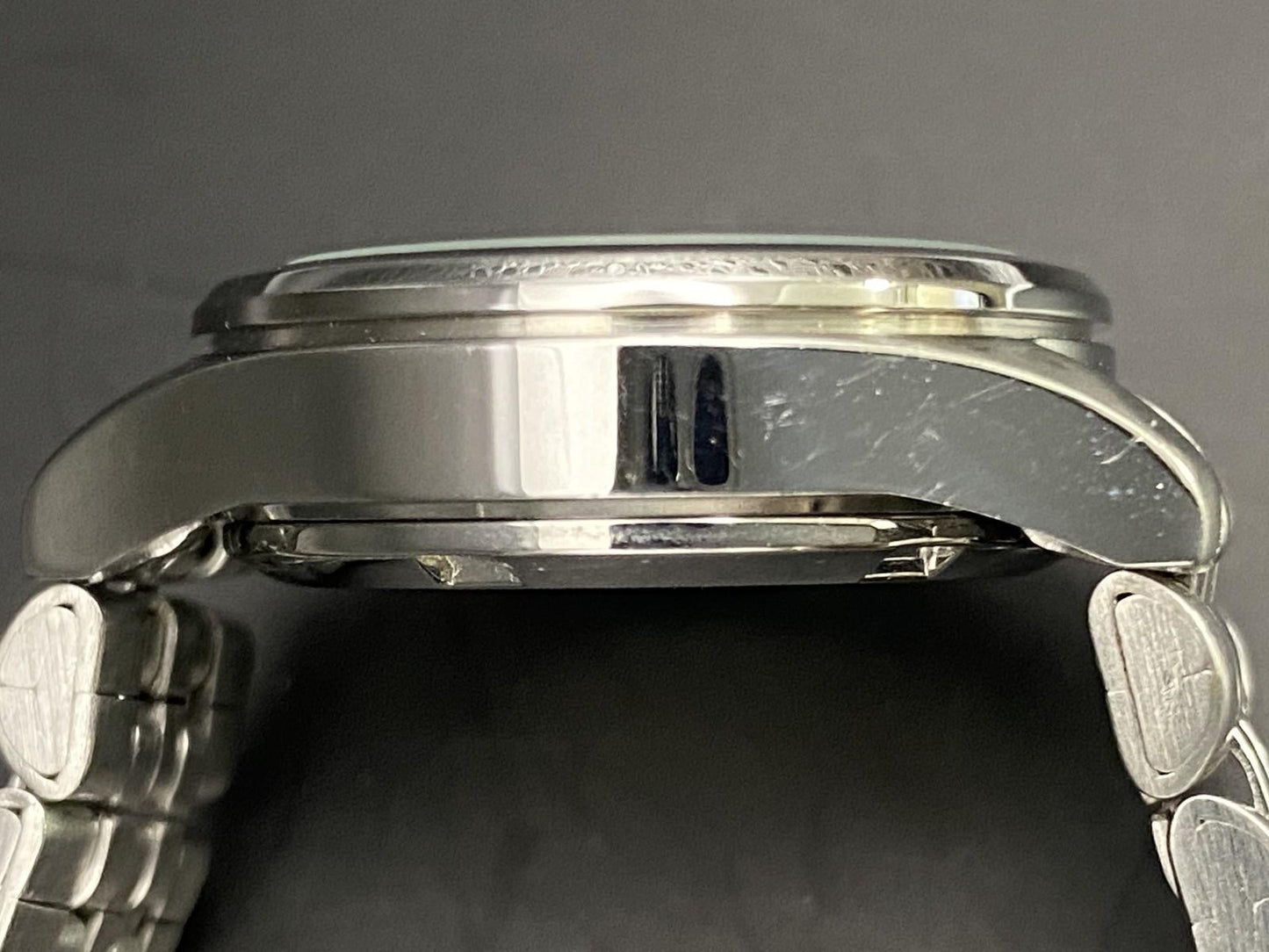NOS w/ Tag* Seiko Alba V501-0EM0 White Silver Quartz 26mm Ladies Watch JAPAN