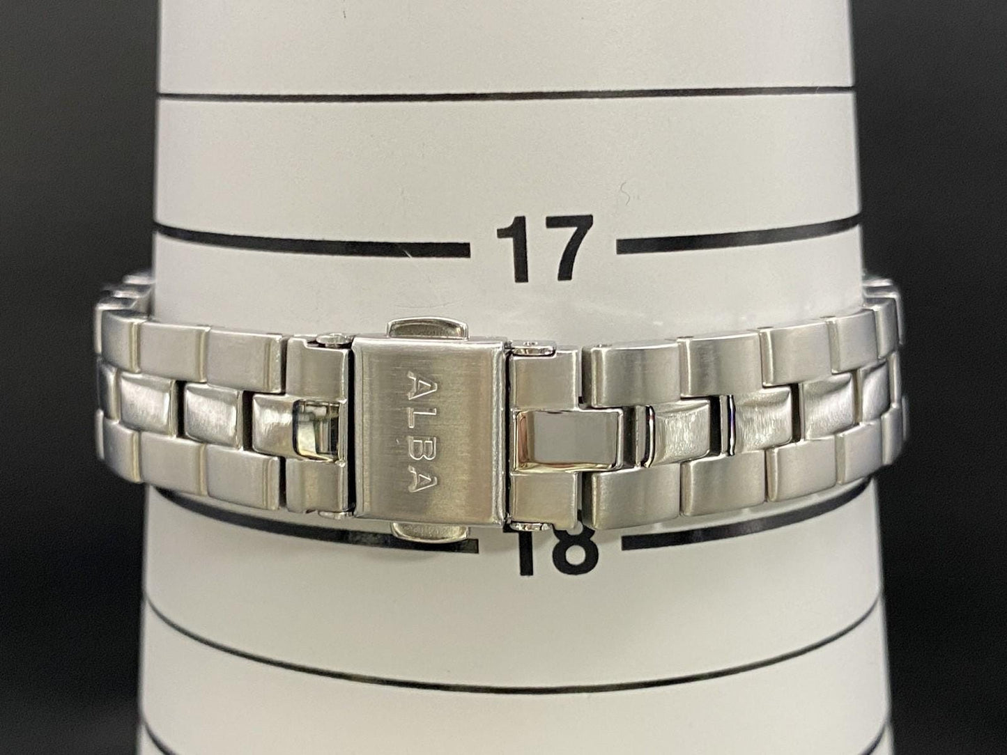 Nos w/ Tag* SEIKO Alba VJ22-KET0 White Dial Qz 28mm Ladies Watch From JAPAN