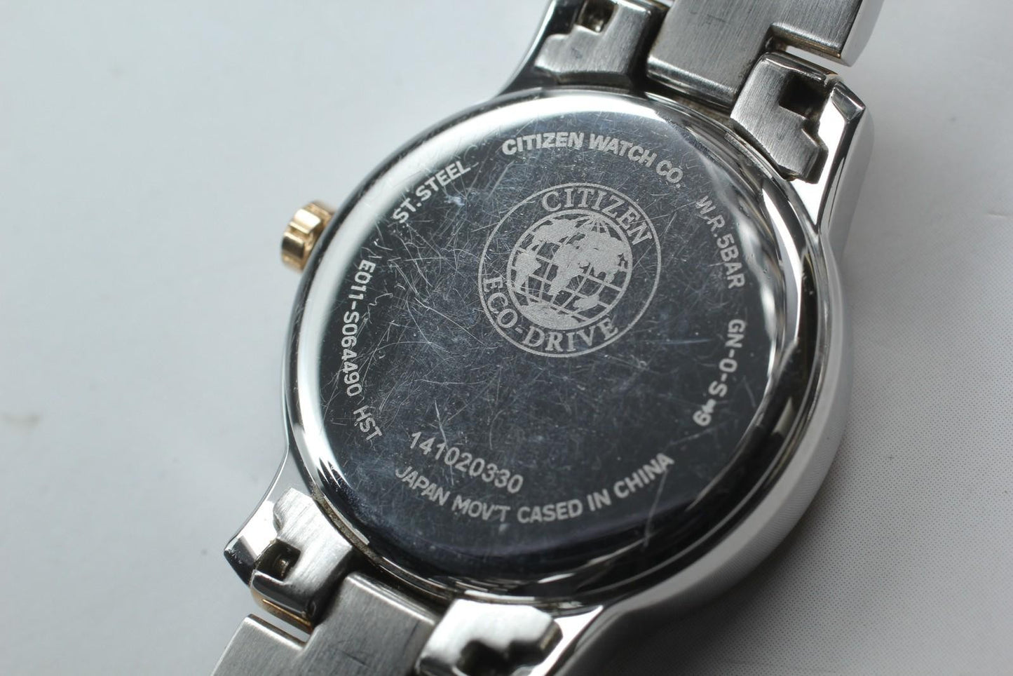 Near MINT CITIZEN Wicca E011-S064490 White Gold 25mm Solar Quartz Ladies Watch