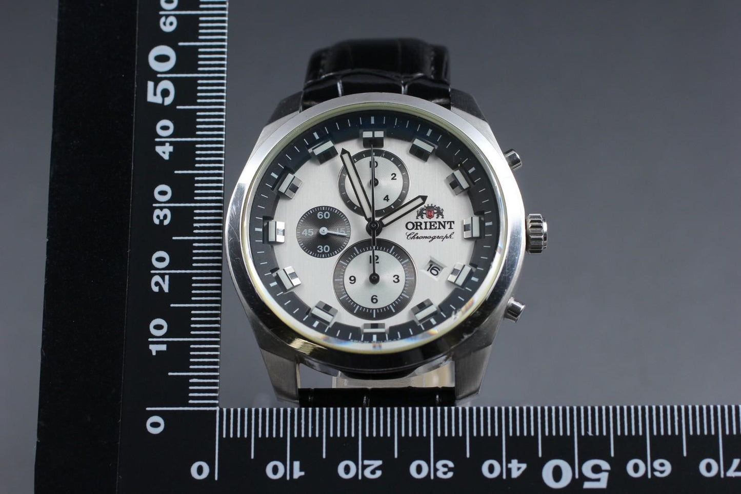 Exc+5 ORIENT Chronograph TT0U-C0-B Black Silver Dial Quartz 43mm Men's Watch