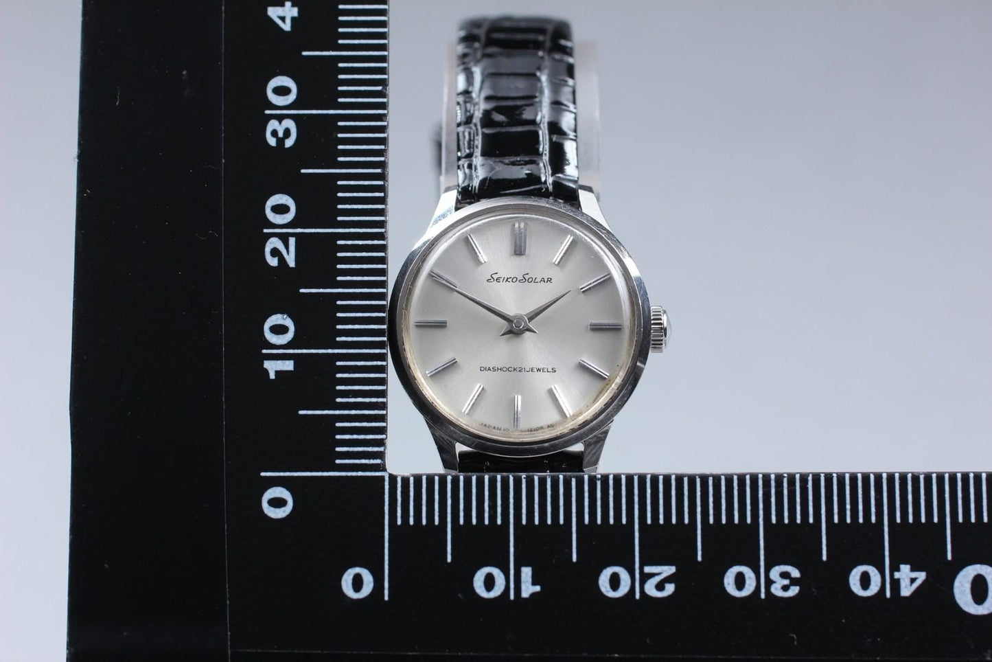 Vtg 1976 [Near MINT] Seiko Solar 10-0610 Silver 21J Manual Ladies Watch JAPAN