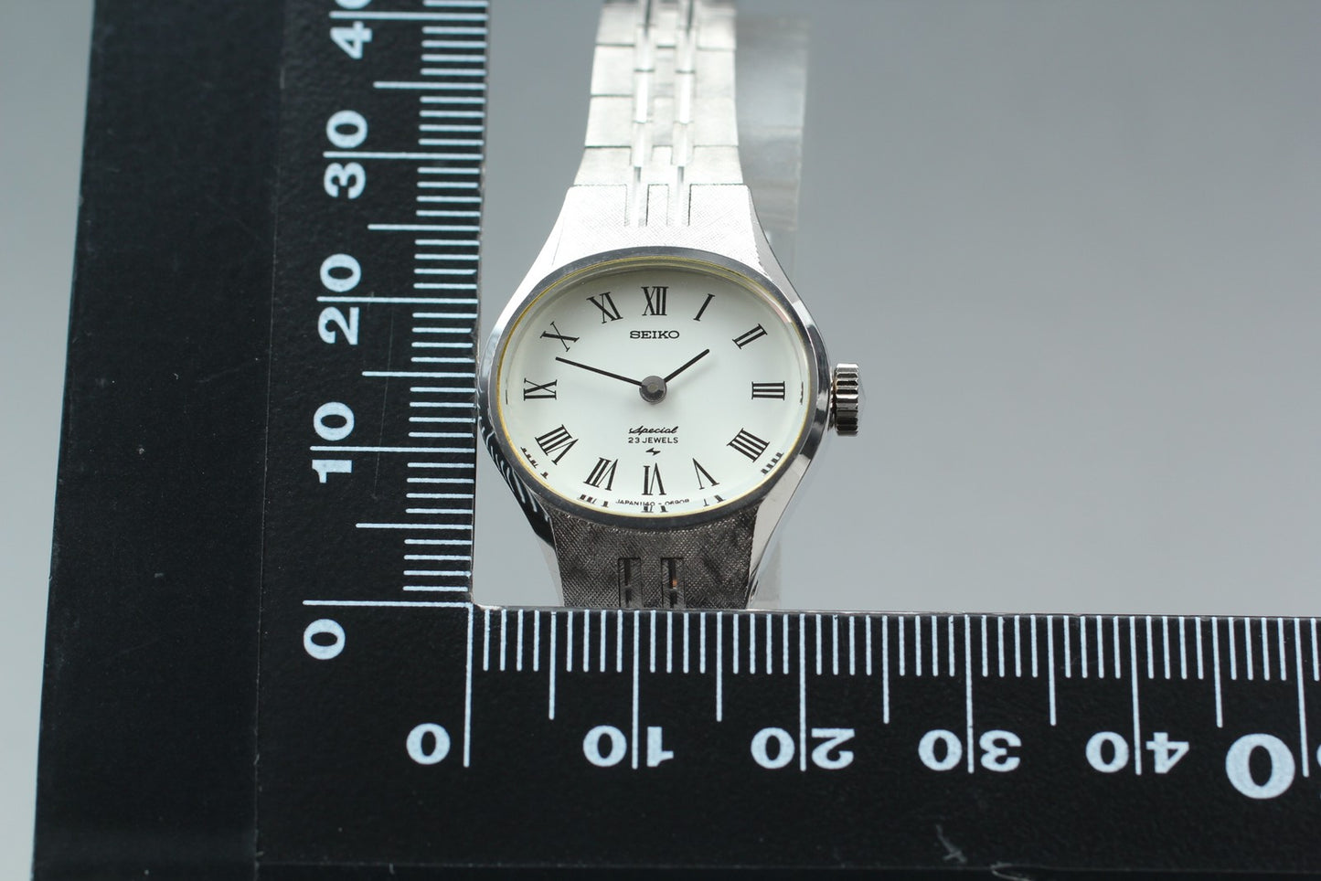 Rare NOS [MINT / Tag] Y1974 SEIKO Special 1140-7140 22mm Manual Ladies Watch
