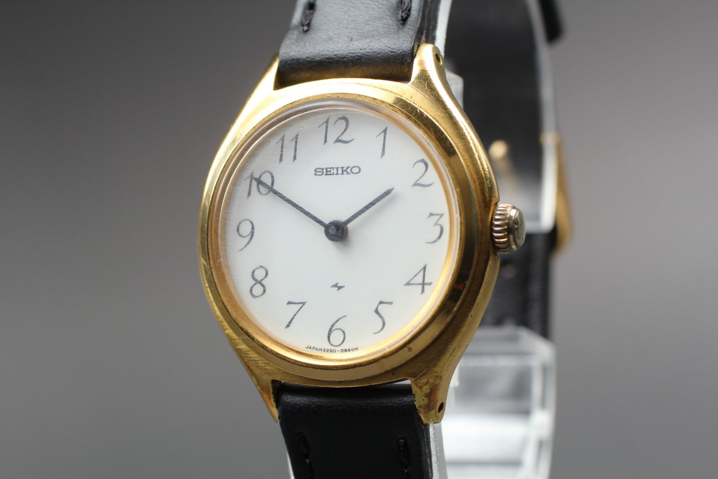 Vintage 1977 [Near MINT] SEIKO 2220-0320 26mm Manual Ladies Watch From JAPAN