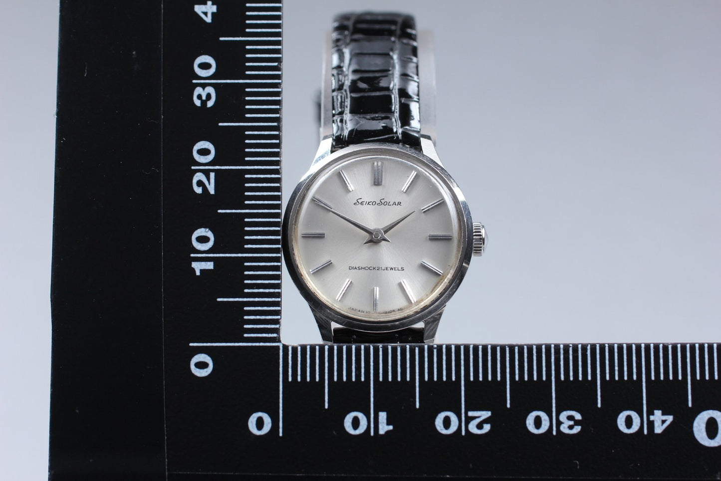 Vtg 1976 [Near MINT] Seiko Solar 10-0610 Silver 21J Manual Ladies Watch JAPAN