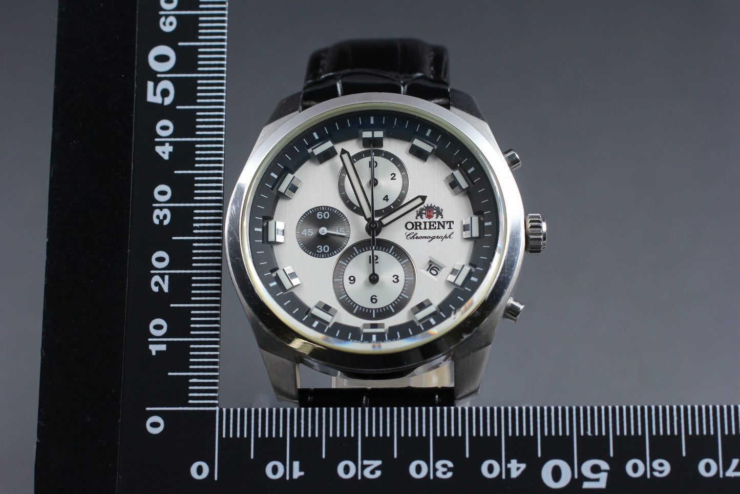 Exc+5 ORIENT Chronograph TT0U-C0-B Black Silver Dial Quartz 43mm Men's Watch