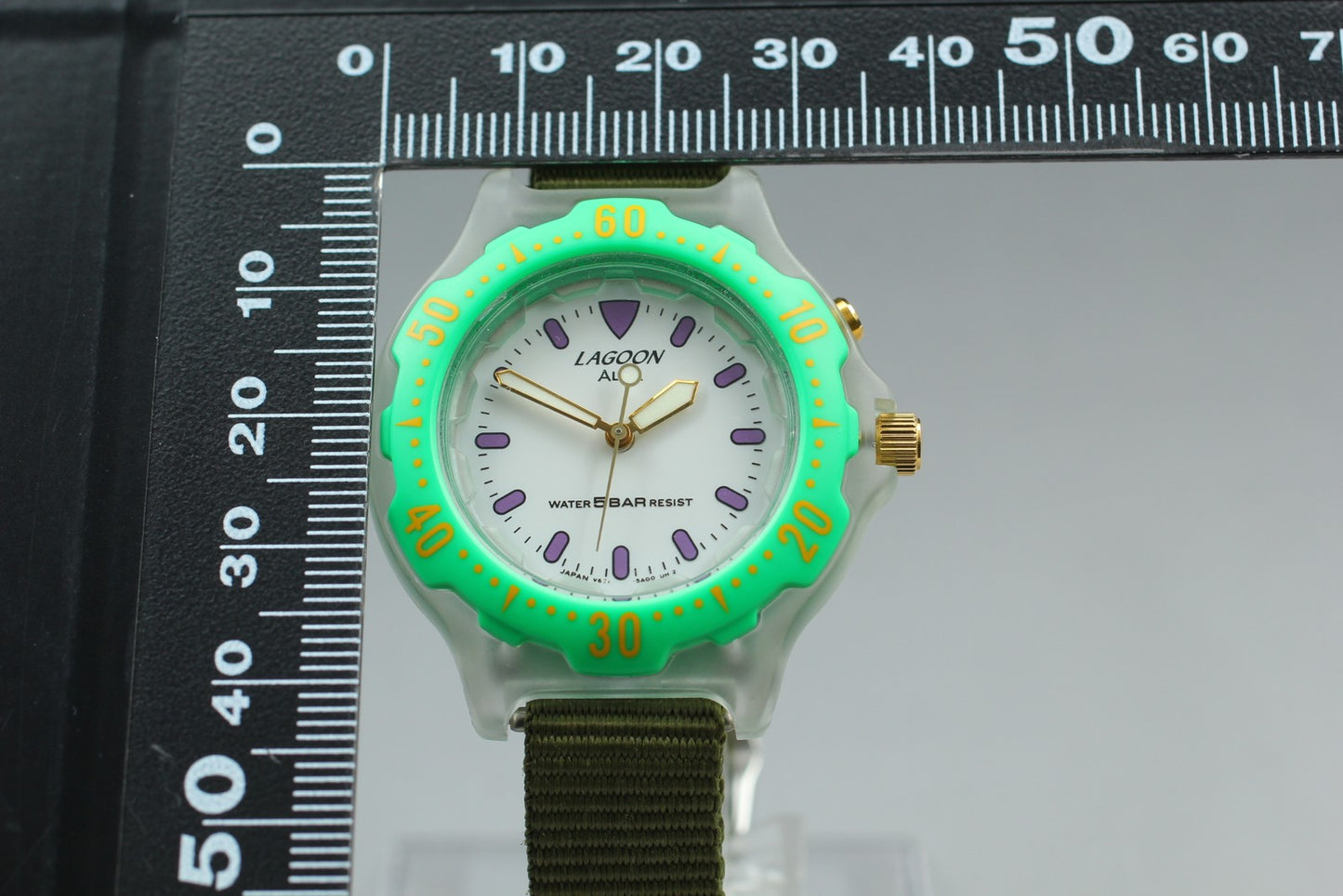 Vintage 1995 Seiko Alba Men's Watch: Green Bezel, Mint Condition w/Tag JAPAN