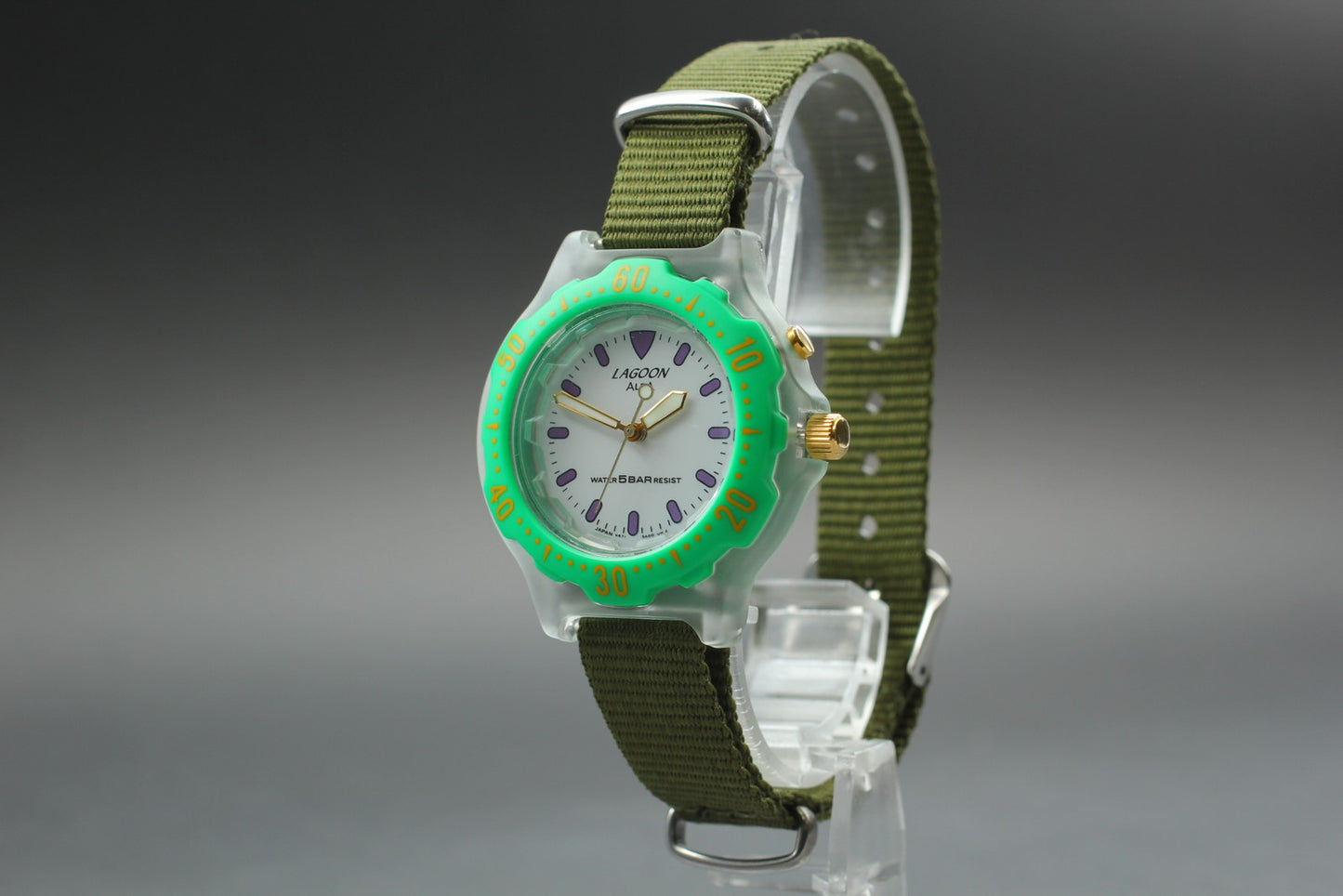 Vintage 1995 Seiko Alba Men's Watch: Green Bezel, Mint Condition w/Tag JAPAN