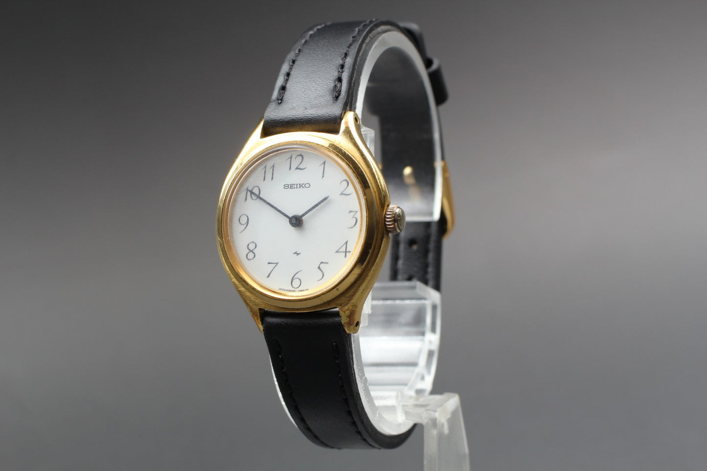Vintage 1977 [Near MINT] SEIKO 2220-0320 26mm Manual Ladies Watch From JAPAN