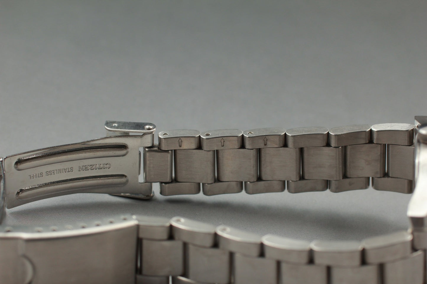 Exc+5 w/ Box Paper Citizen 1032-S75560 Silver 36mm Quartz Men's Watch From JAPAN