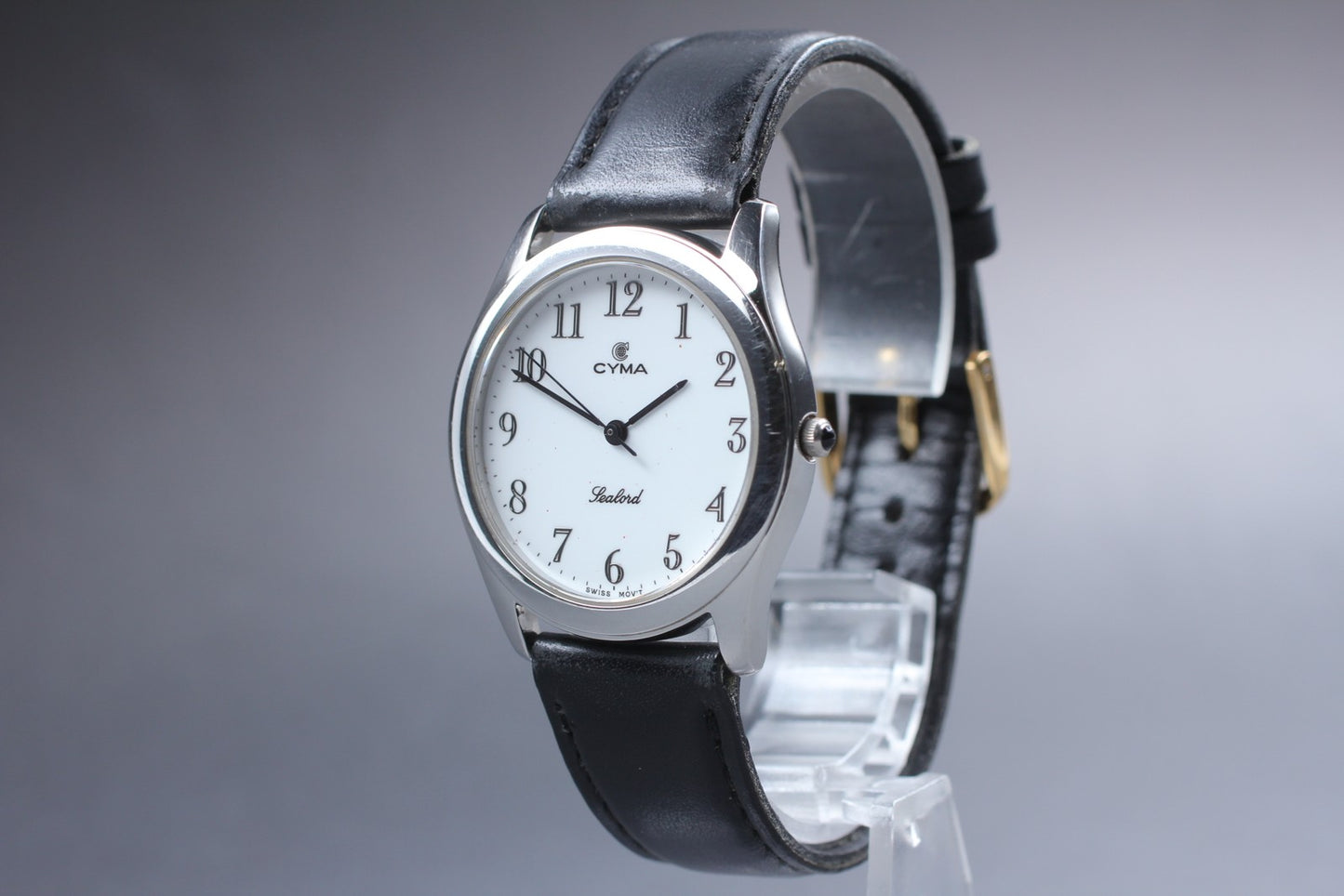 Near MINT Cyma 451 White Dial Silver Quartz 33mm Men's Watch Swiss New Battery