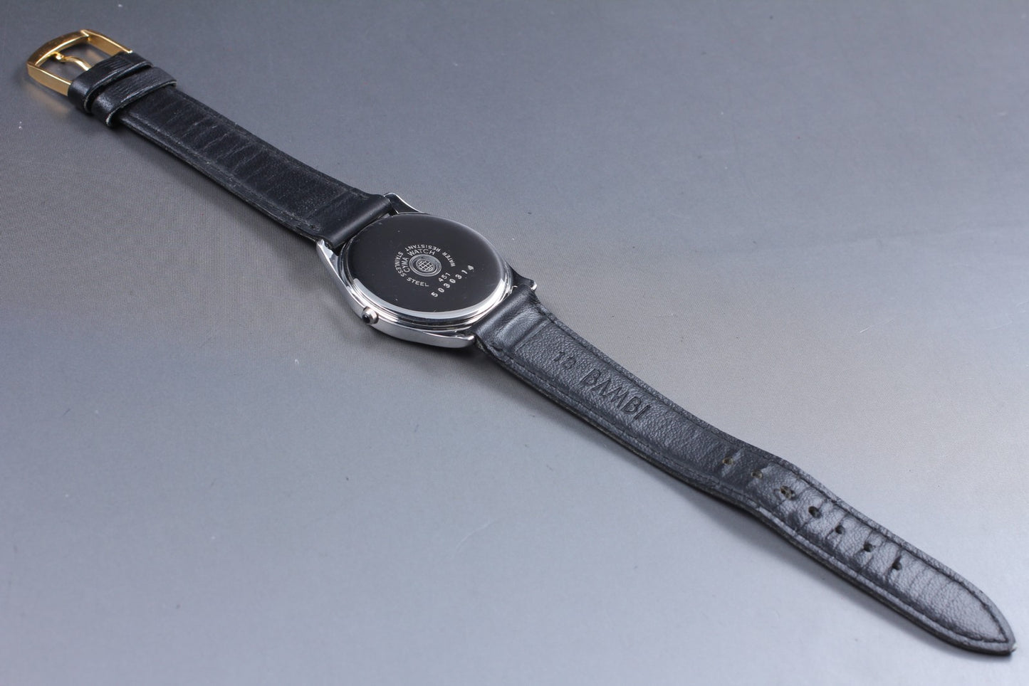Near MINT Cyma 451 White Dial Silver Quartz 33mm Men's Watch Swiss New Battery