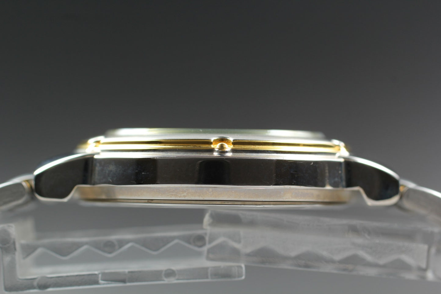 MINT w/ Tag Seiko Alba V671-6A10 Gold Silver Quartz 34mm Men's Watch From JAPAN