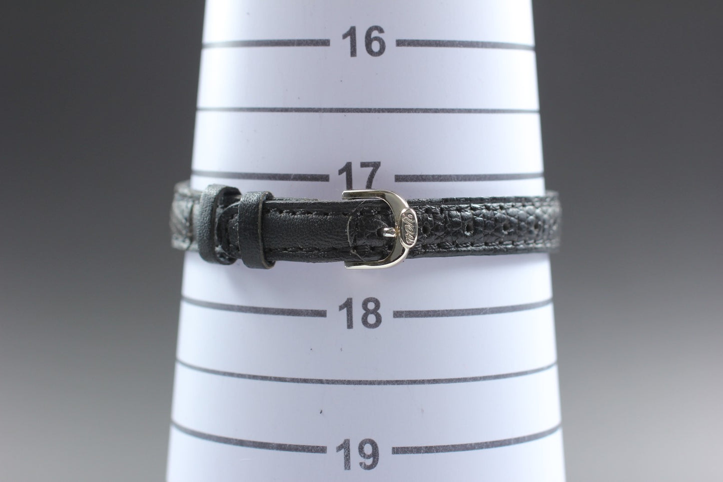 Near MINT w/ Tag Orient You D852F3-00 White Roman Gold Quartz 23mm Ladies Watch