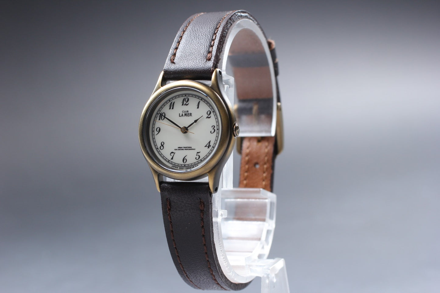 MINT w/ Tag Citizen Club Lamer 2951-296273 White Quartz 24mm Ladies Watch JAPAN