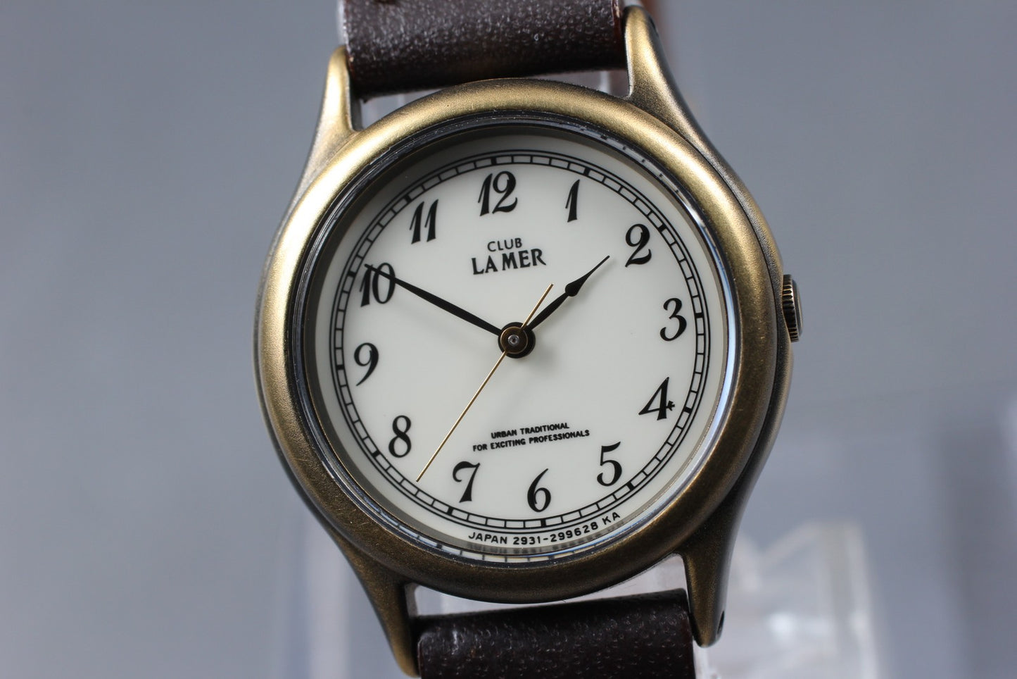 MINT w/ Tag Citizen Club Lamer 2951-296273 White Quartz 24mm Ladies Watch JAPAN